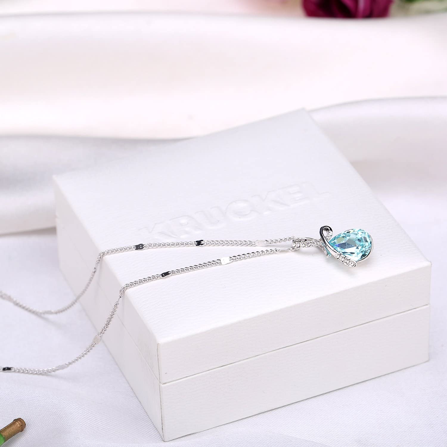 Kruckel; 5051030 Sparkling Snow Queen Dress Necklace;