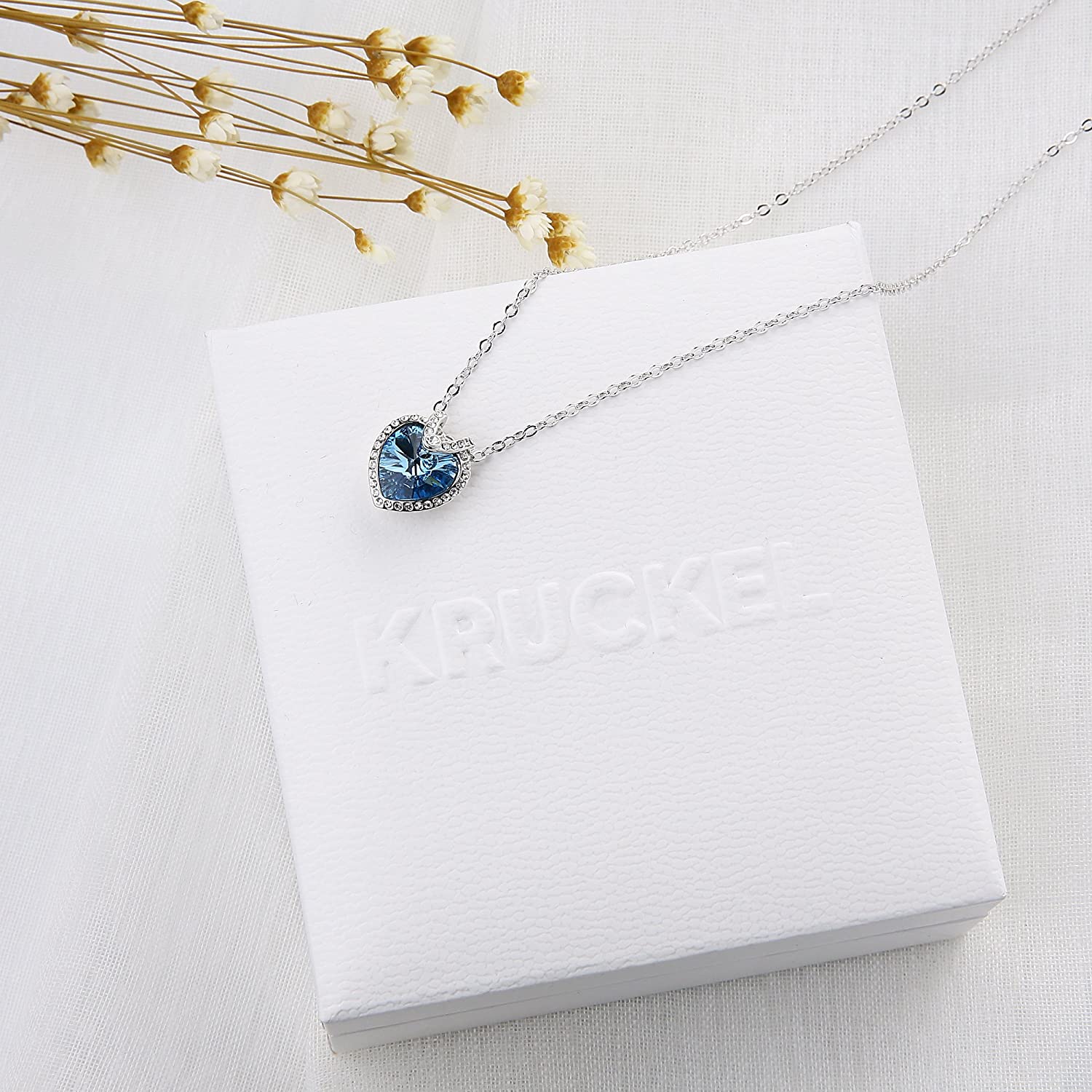 Kruckel; 5041040 V-shaped heart crystal Necklace with Swarovski® Element crystal;