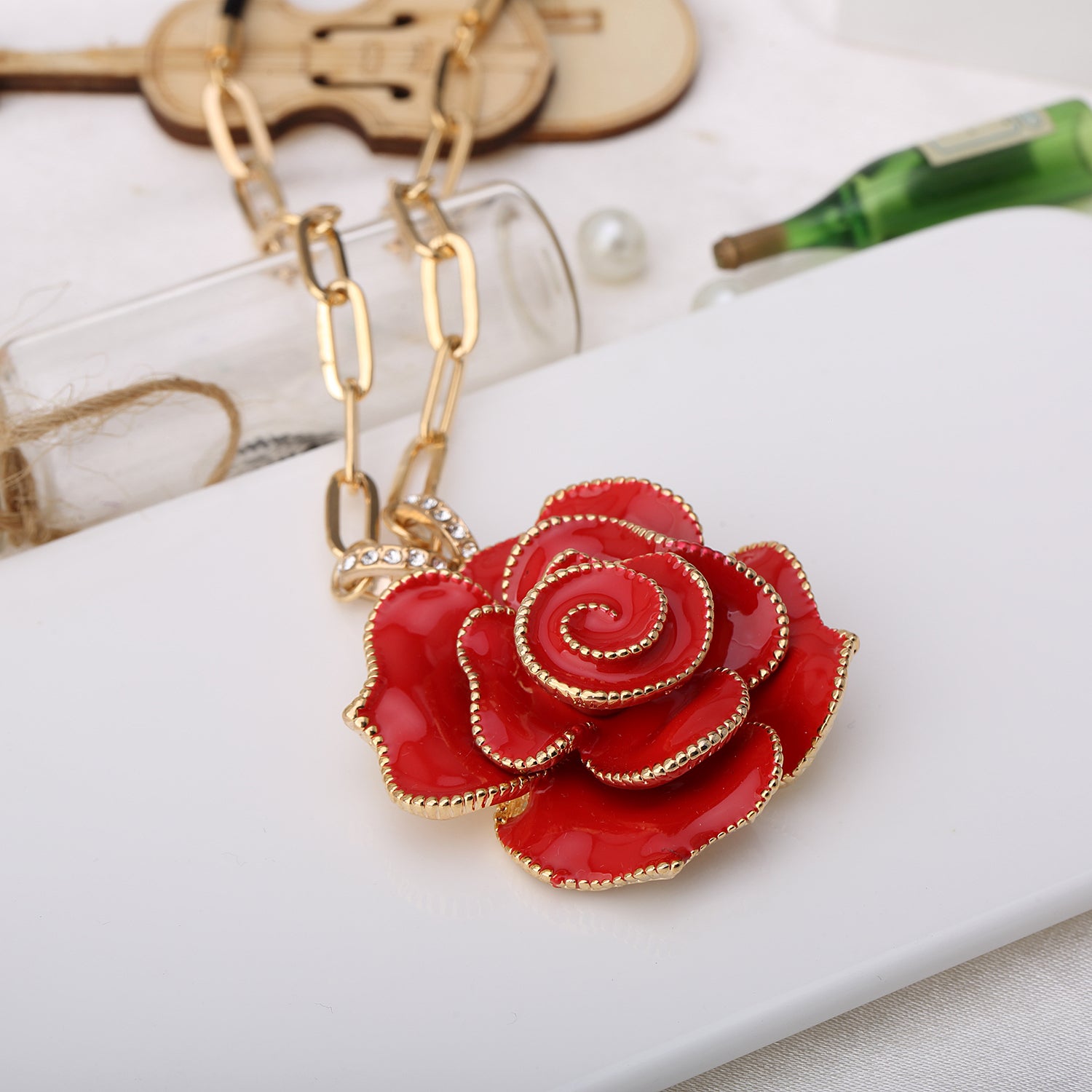 Rose des Vents Crystals Necklace