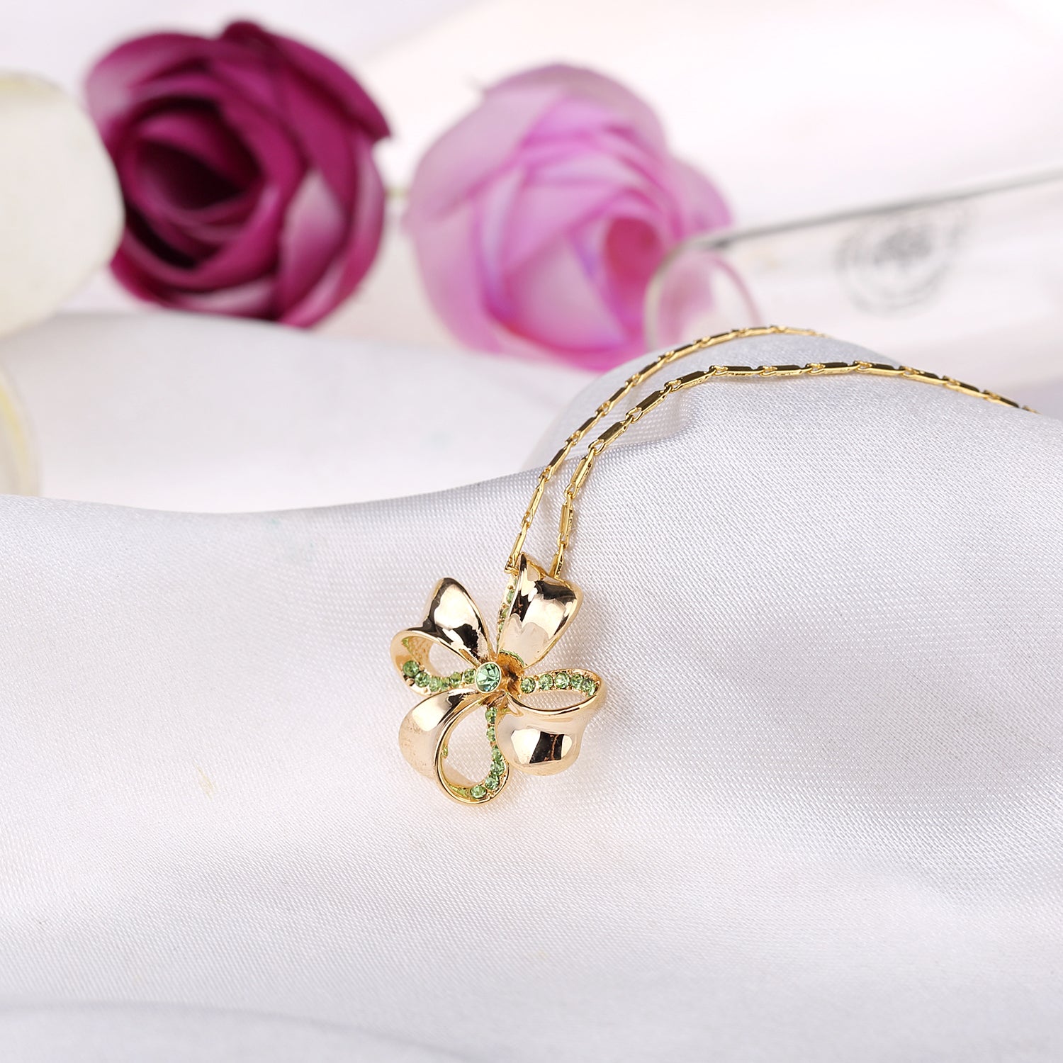 Clover Lucky Swarovski Crystals Necklace