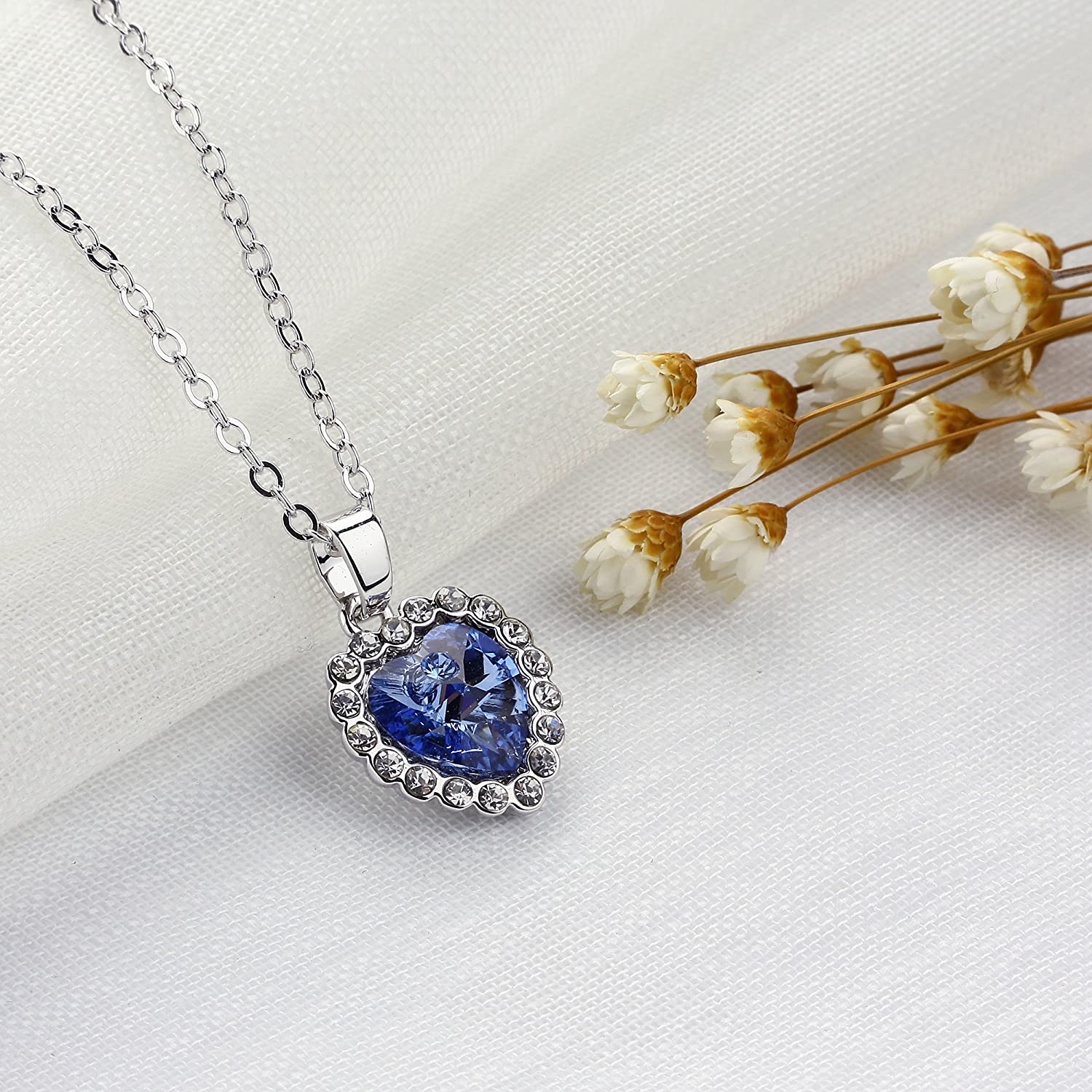 Kruckel; 5041030 Romantic heart Necklace with Swarovski® Element crystal;
