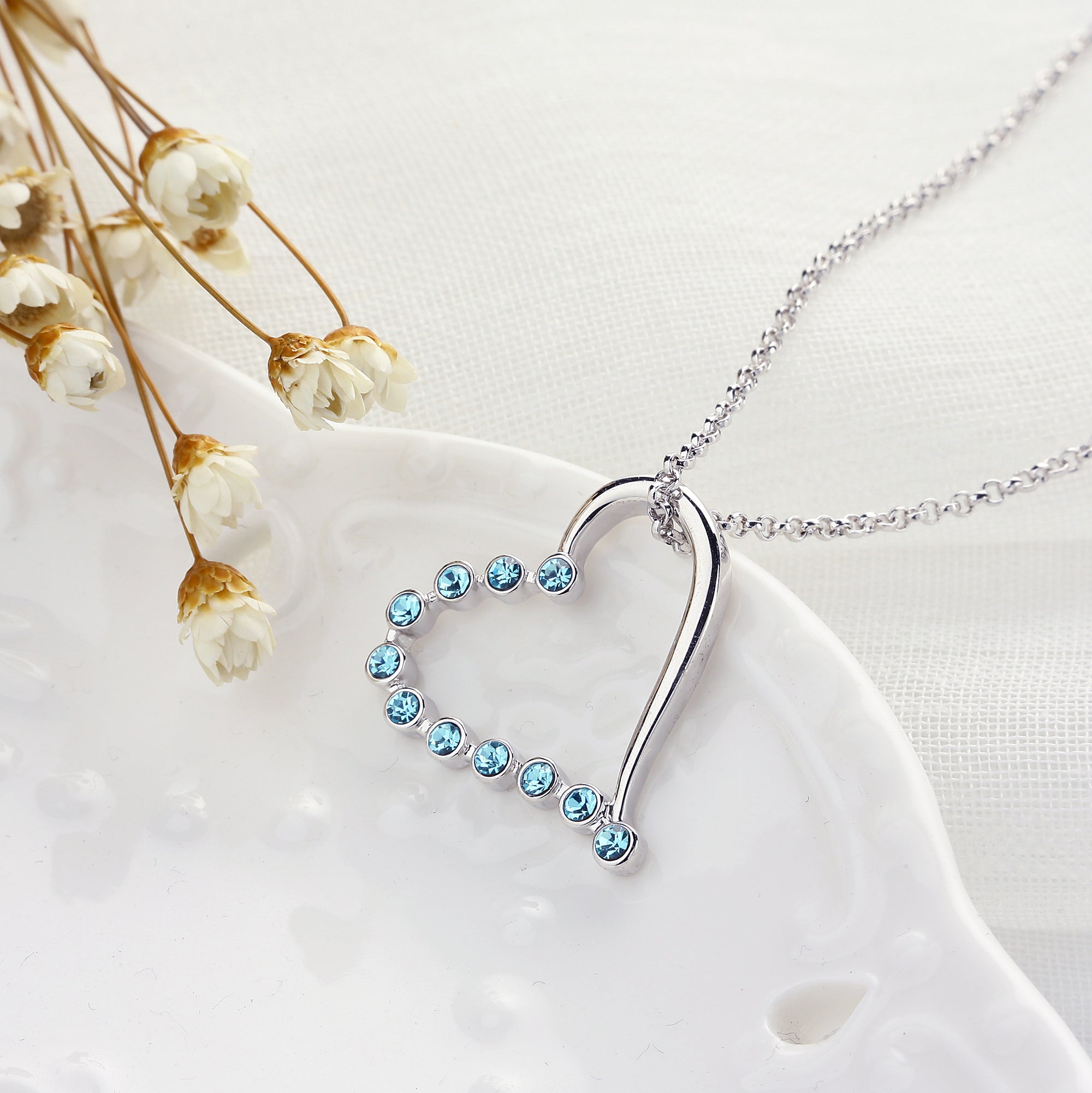 Sparkling Heart Crystals Necklace