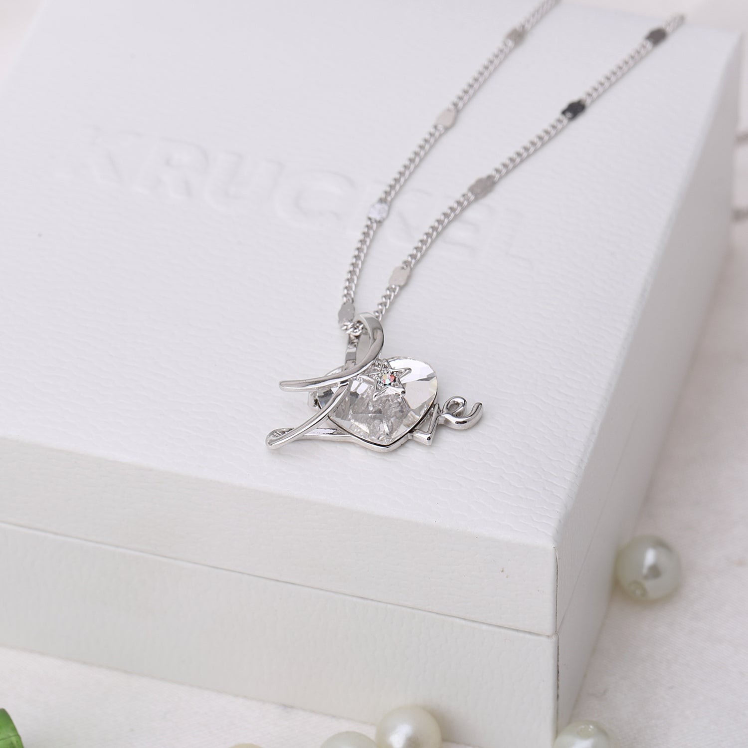 Openwork Love Embrace me Swarovski Crystals Necklace (Clear)