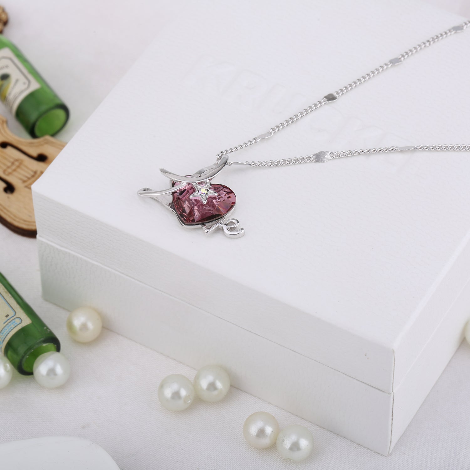 Openwork Love Embrace me Swarovski Crystals Necklace (Purple)