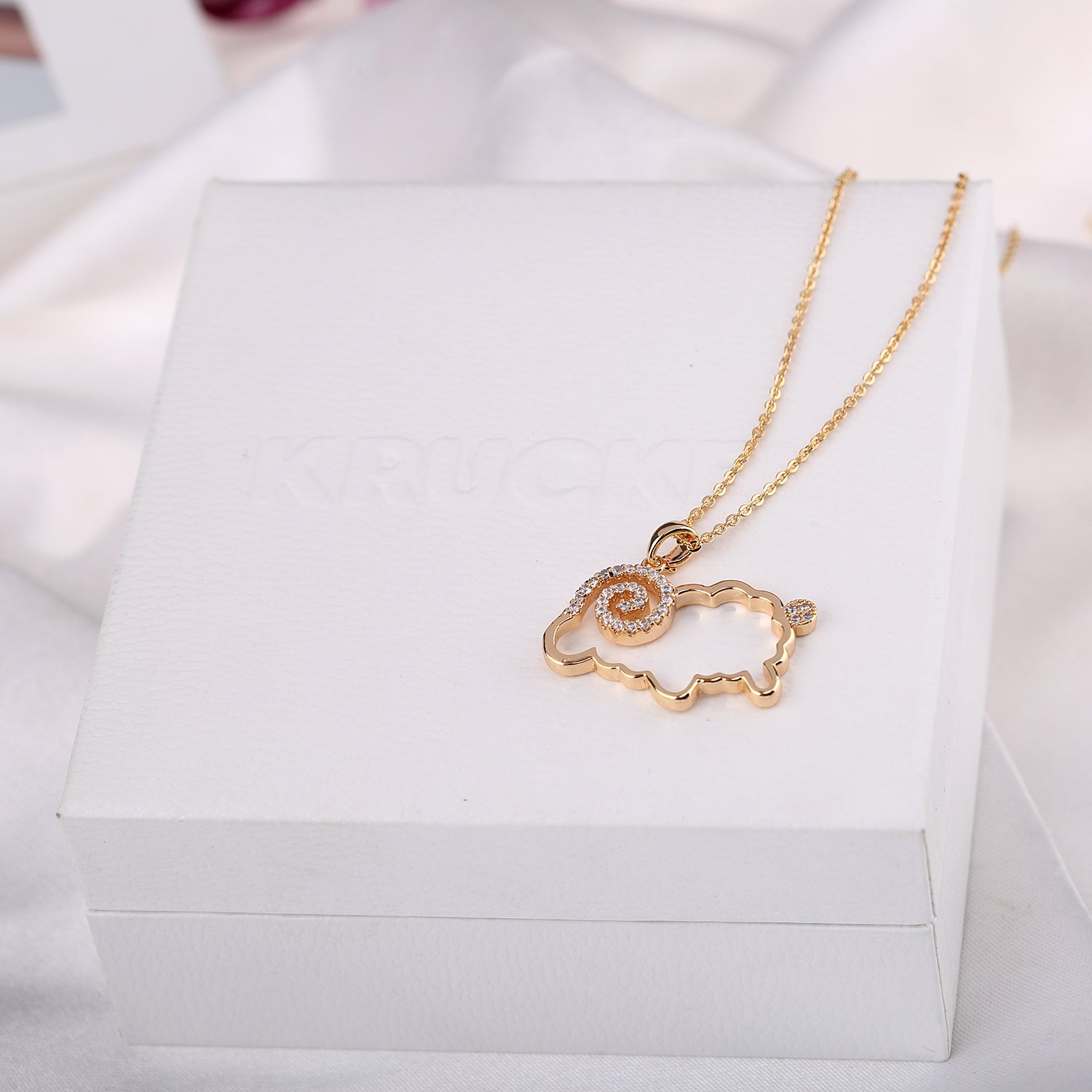 Kruckel; 5011031 Sheep / Mutton / Lamb / Yeanling / Goat Sparkling necklace;